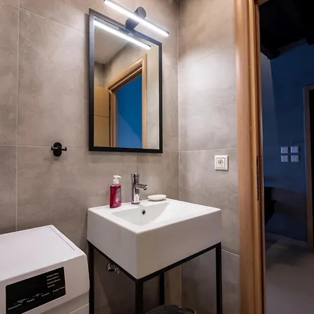 Sea La Vie & Maisonette Apartment