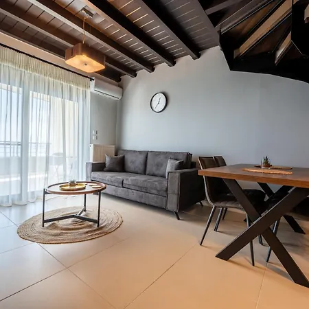 Sea La Vie & Maisonette Apartment *