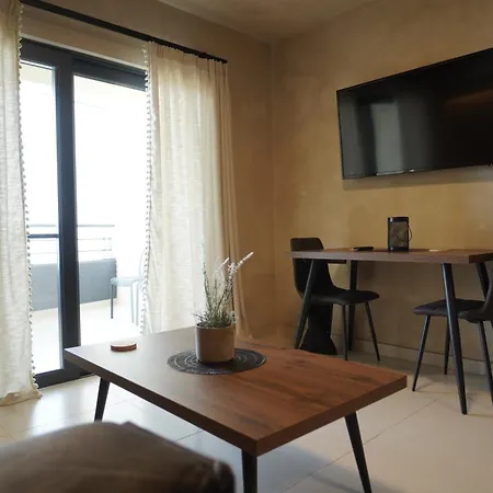 Sea La Vie & Maisonette Livanátai