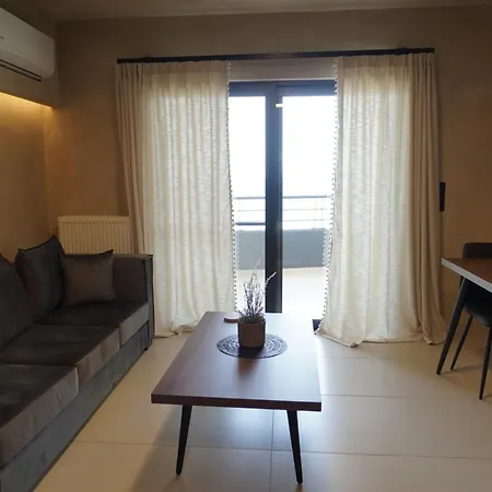 Sea La Vie & Maisonette